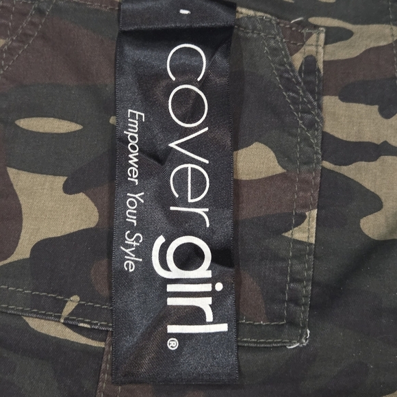 Cover Girl Camo Print Adjustable & Removeable Straps Jumpsuit Size 11/12 NWT - Picture 8 of 10